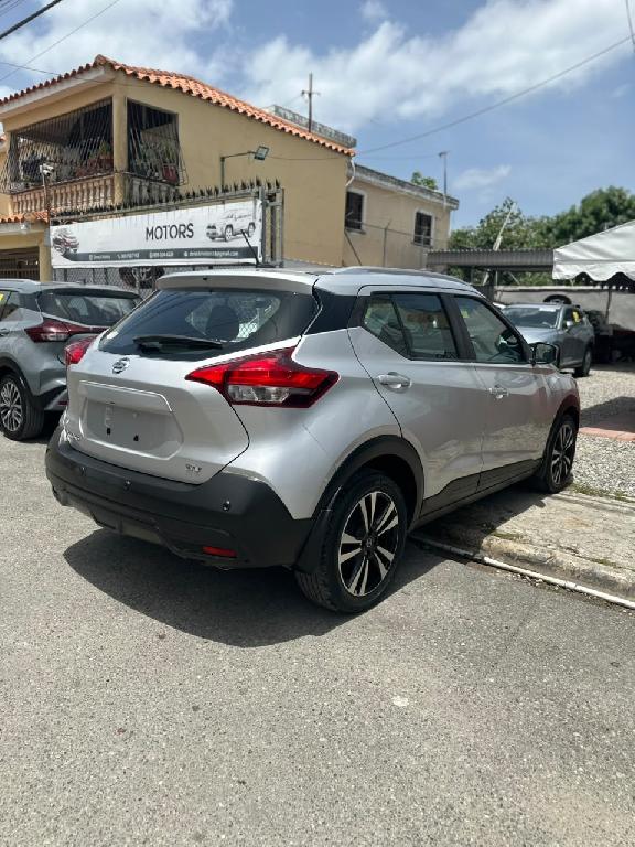 Nissan Kicks SV 2020  Foto 7317299-3.jpg