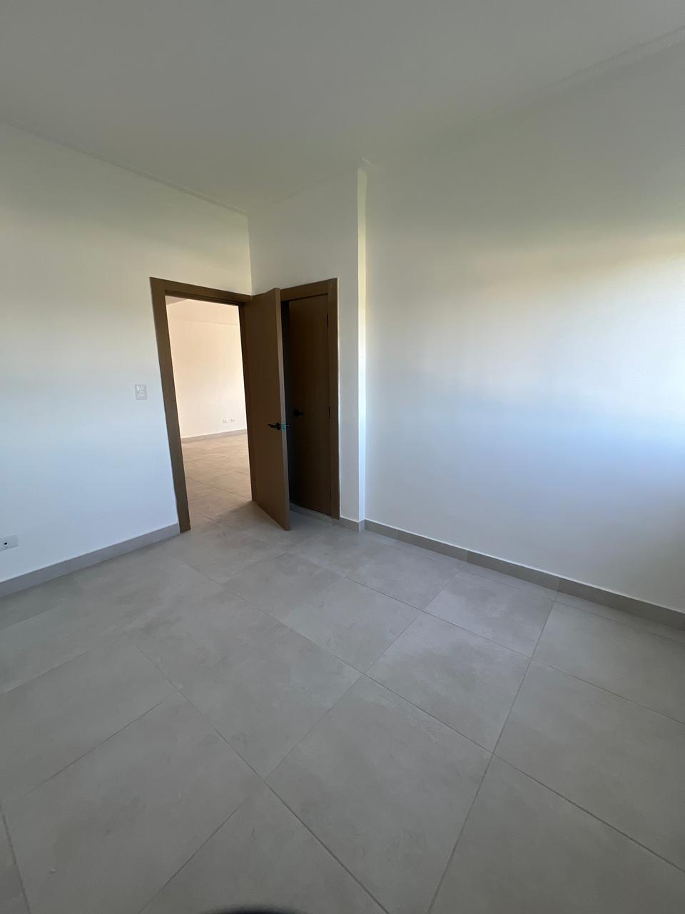 Vendo apartamento en Juan Dolio  Foto 7317318-5.jpg