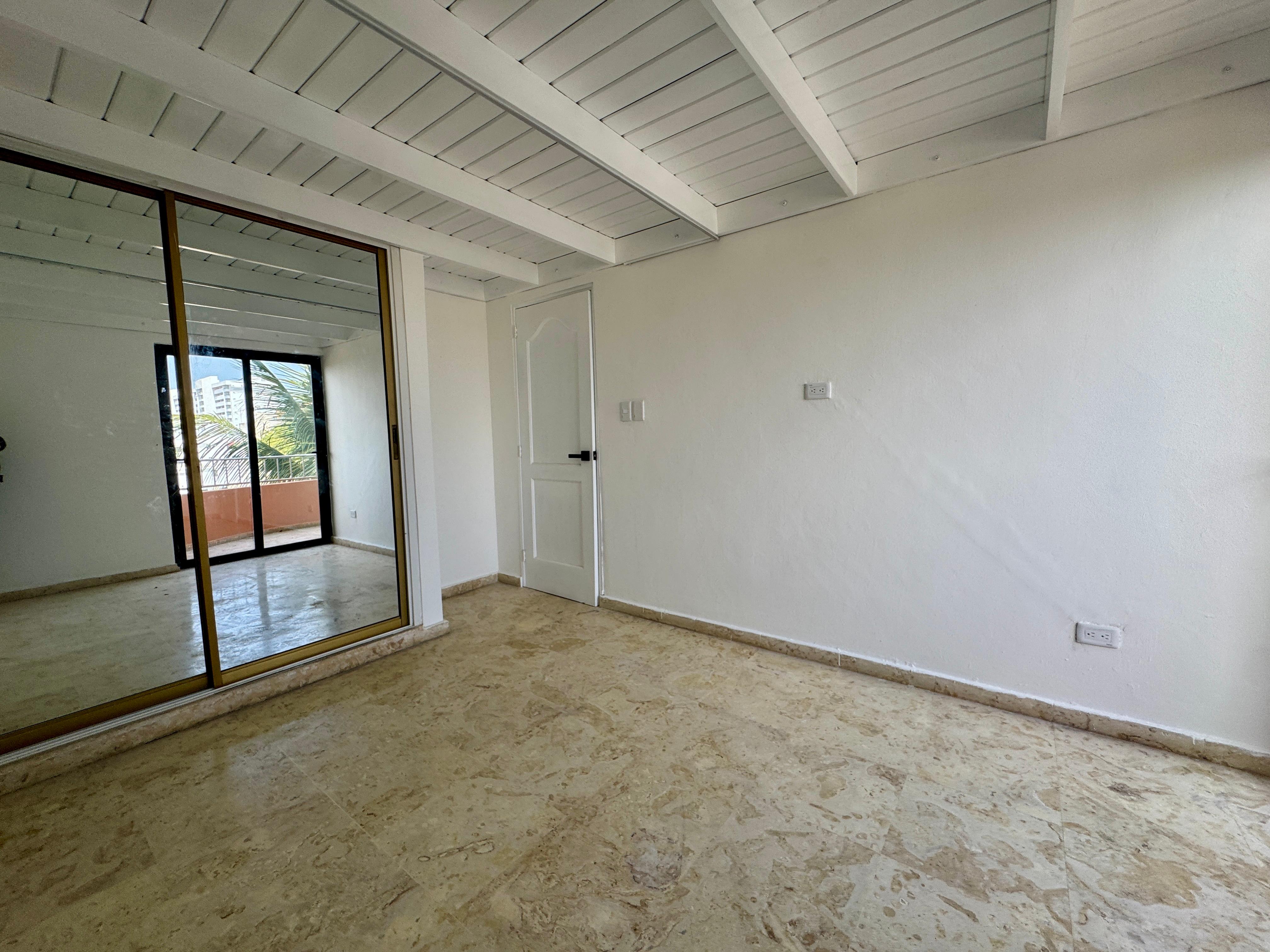 Vendo apartamento en Juan Dolio  Foto 7317322-2.jpg
