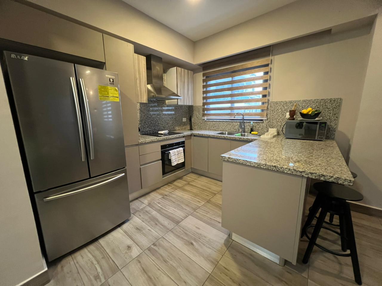 Apartamento en Piantini en torre dos habitaciones dos baños un parqueo Foto 7317665-8.jpg