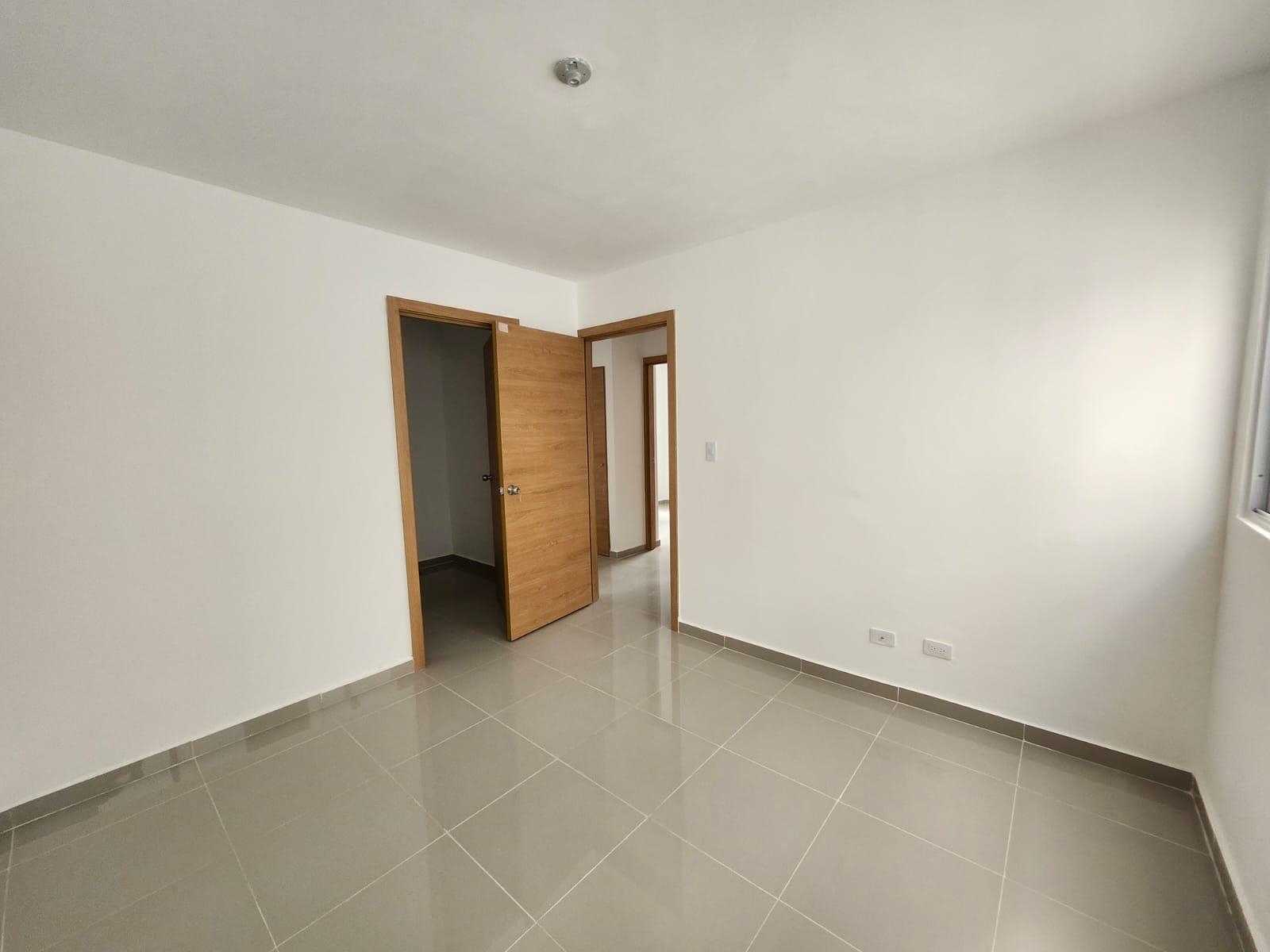 Apartamento NUEVO en alquiler –  Santo Domingo Este Foto 7317683-10.jpg