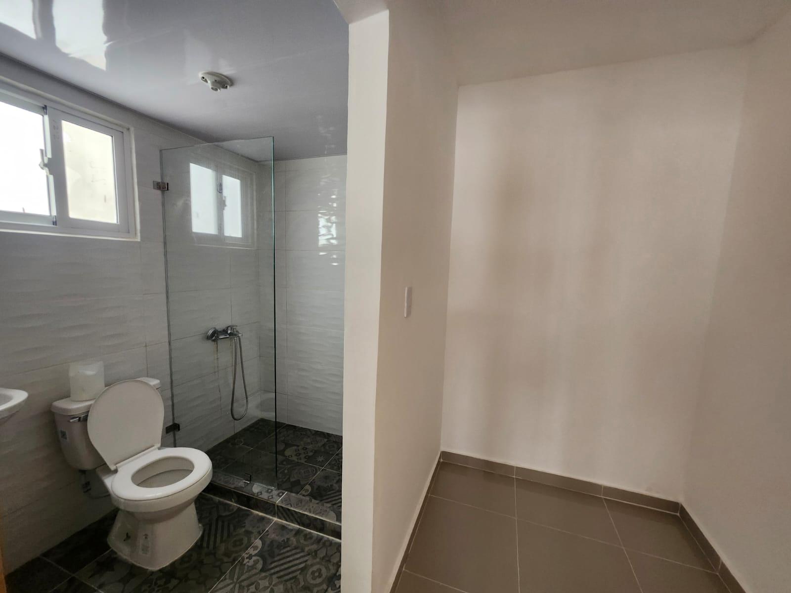 Apartamento NUEVO en alquiler –  Santo Domingo Este Foto 7317683-6.jpg