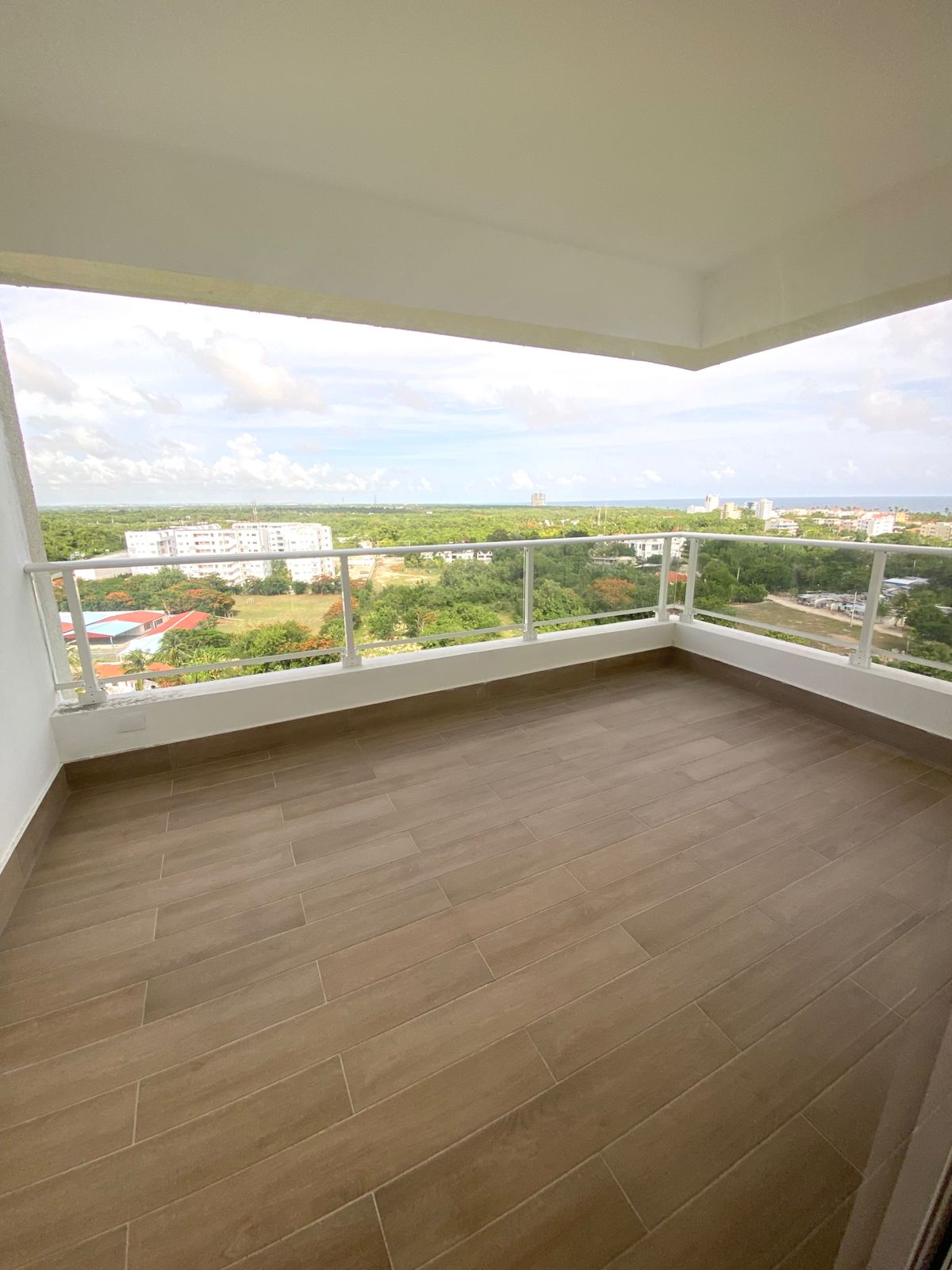 Vendo apartamento en juan dolio Foto 7317818-4.jpg