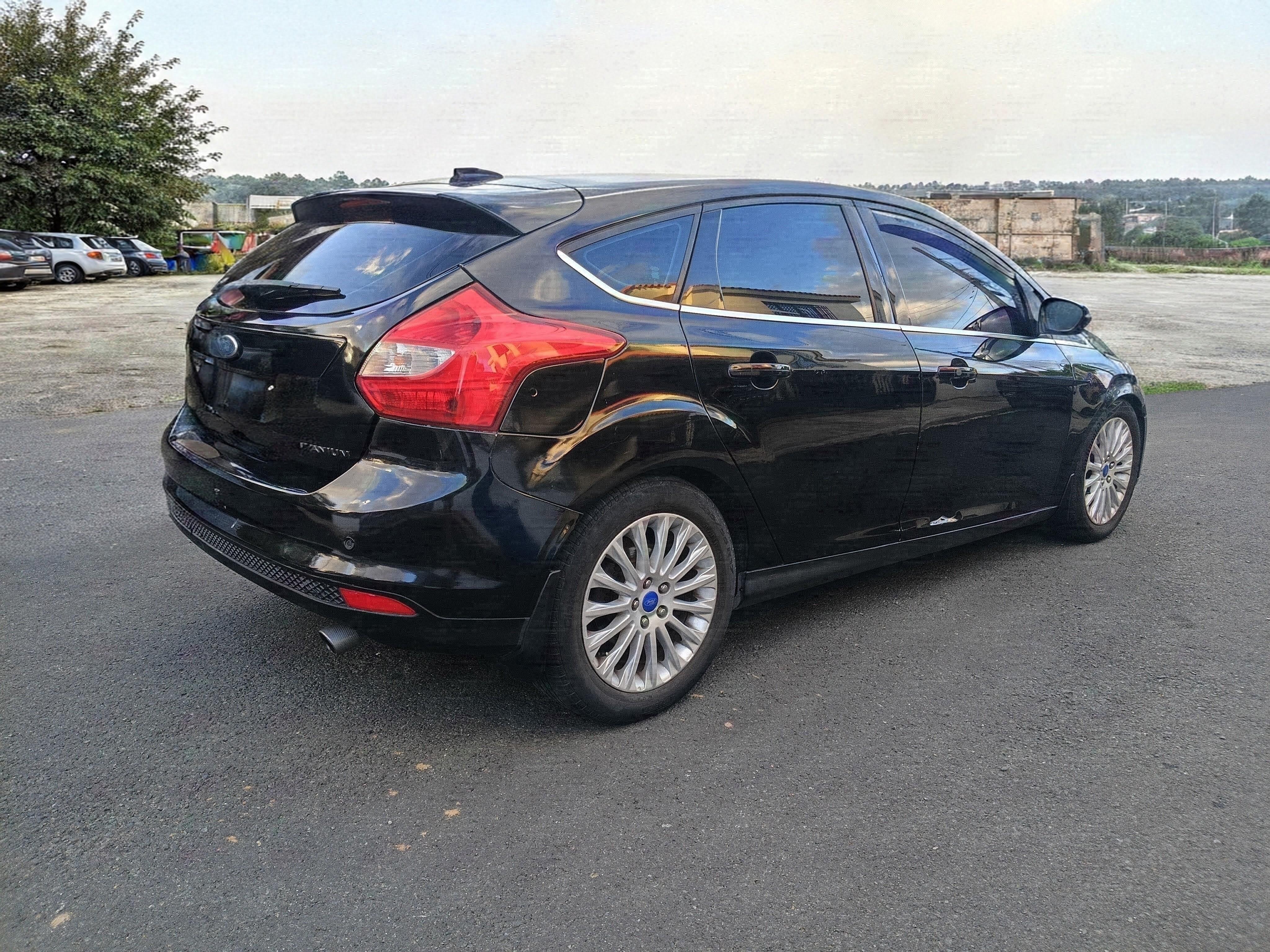 Ford Focus Titanium 12  Foto 7317835-5.jpg