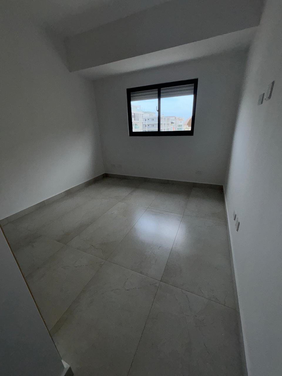 Alquiler de apartamento nuevo 3 habitaciones en Evaristo Morales Foto 7317880-10.jpg