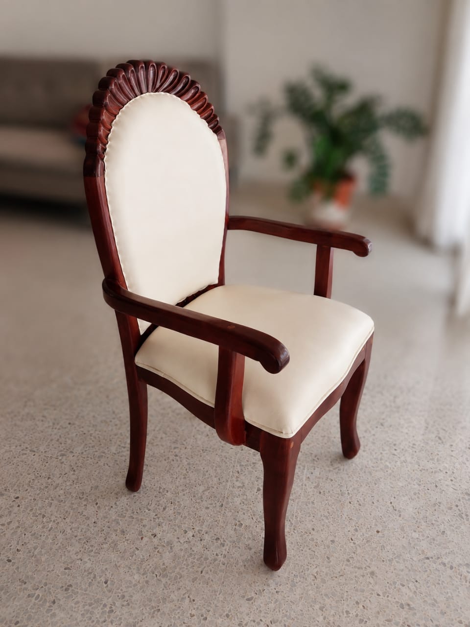 Comedor de caoba con 6 sillas – Excelente estado Foto 7318004-4.jpg