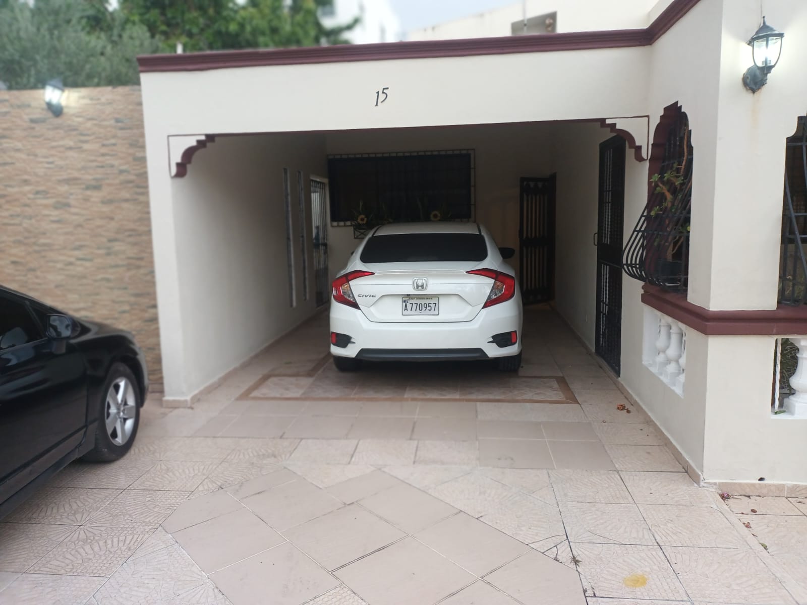 ????CASA  EN LOS RESTAURADORES????  ️PRECIO DE VENTA RD35000000.00  At Foto 7318009-5.jpg