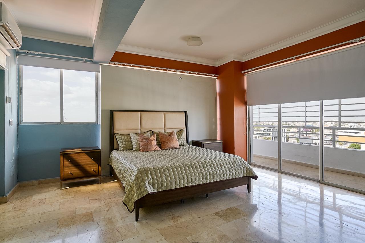 Apartamento en Venta en el Ensanche Naco. Foto 7318227-5.jpg