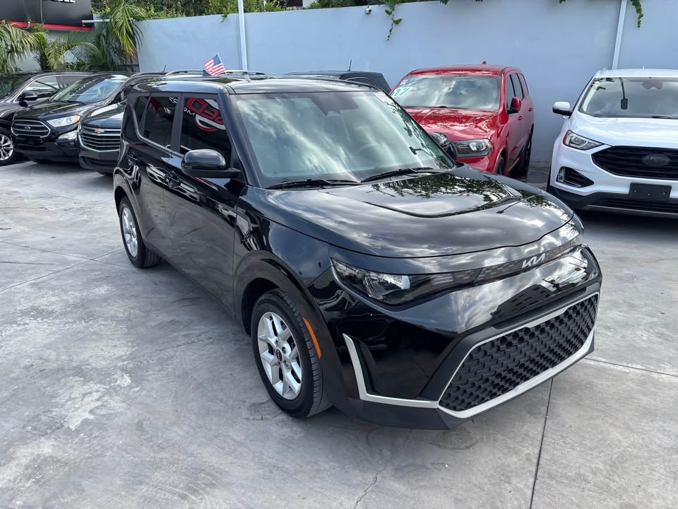 Kia Soul 2023   Foto 7318299-1.jpg