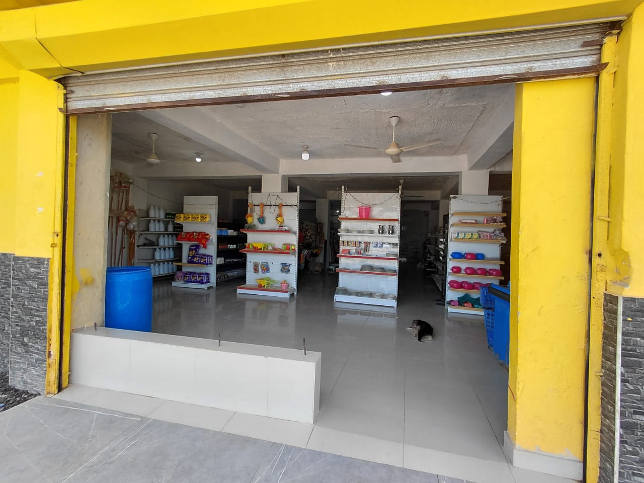 Nave Comercial en Alquiler 300 m – Próxima a Av. Ecológica Foto 7318316-6.jpg