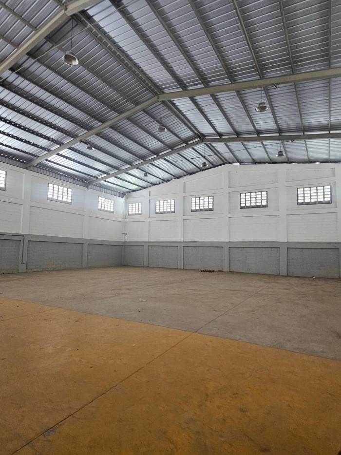 industrial Warehouse for Lease in Engombe Santo Domingo Oeste Foto 7318619-1.jpg
