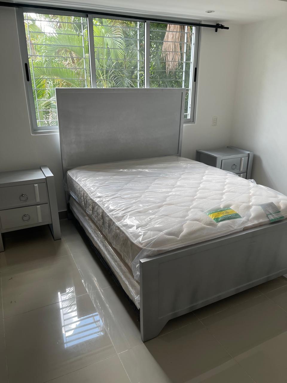 Juego de habitacion queen moderno color gris  Foto 7318668-2.jpg