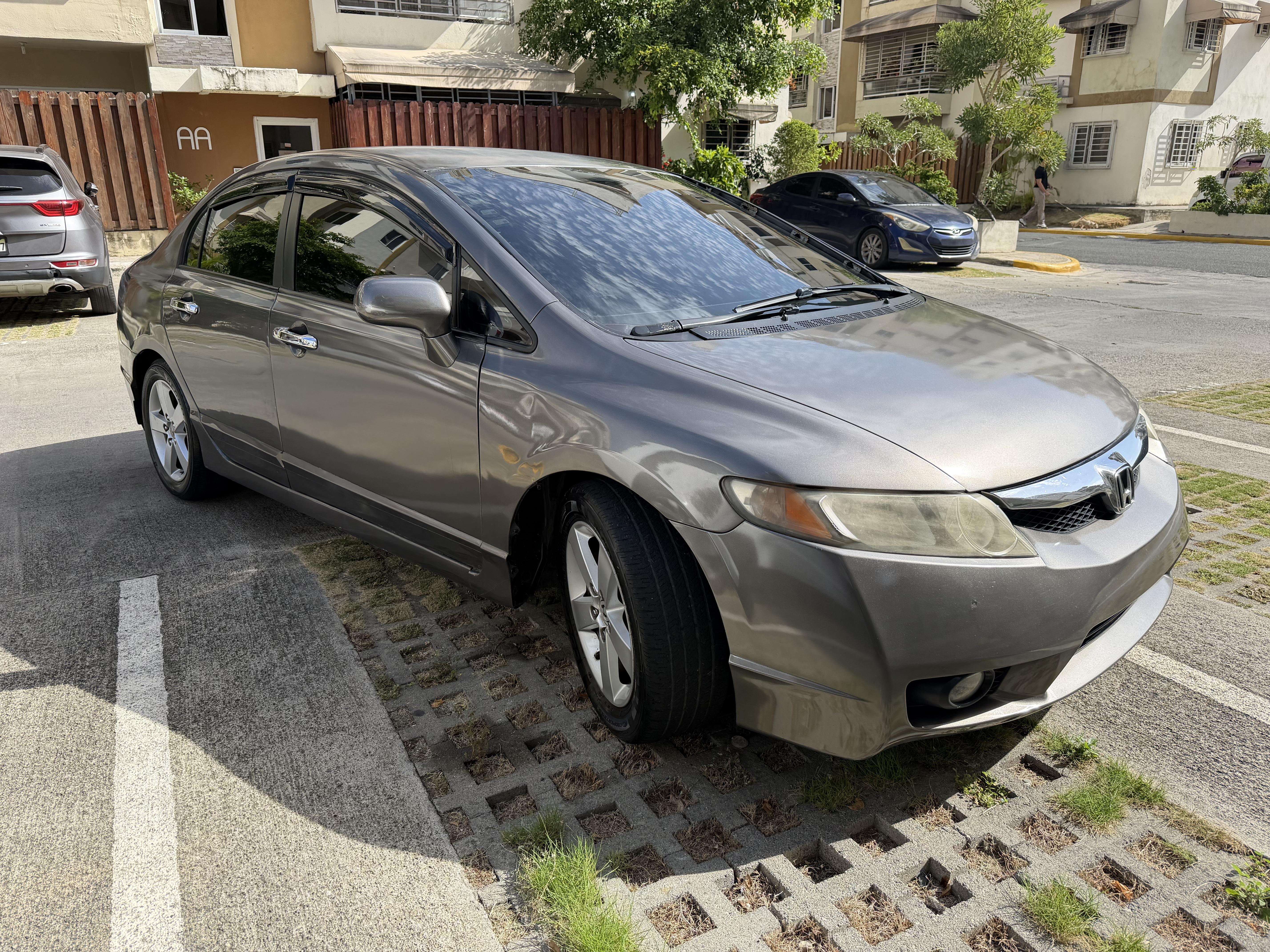 Honda Civic 2010 LX’ Foto 7318737-4.jpg
