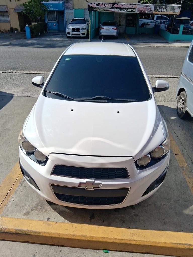 2015 Chevy Sonic Mecanico Hatchback Foto 7318741-4.jpg