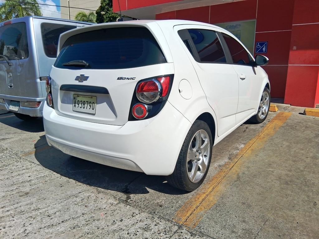 2015 Chevy Sonic Mecanico Hatchback Foto 7318741-5.jpg