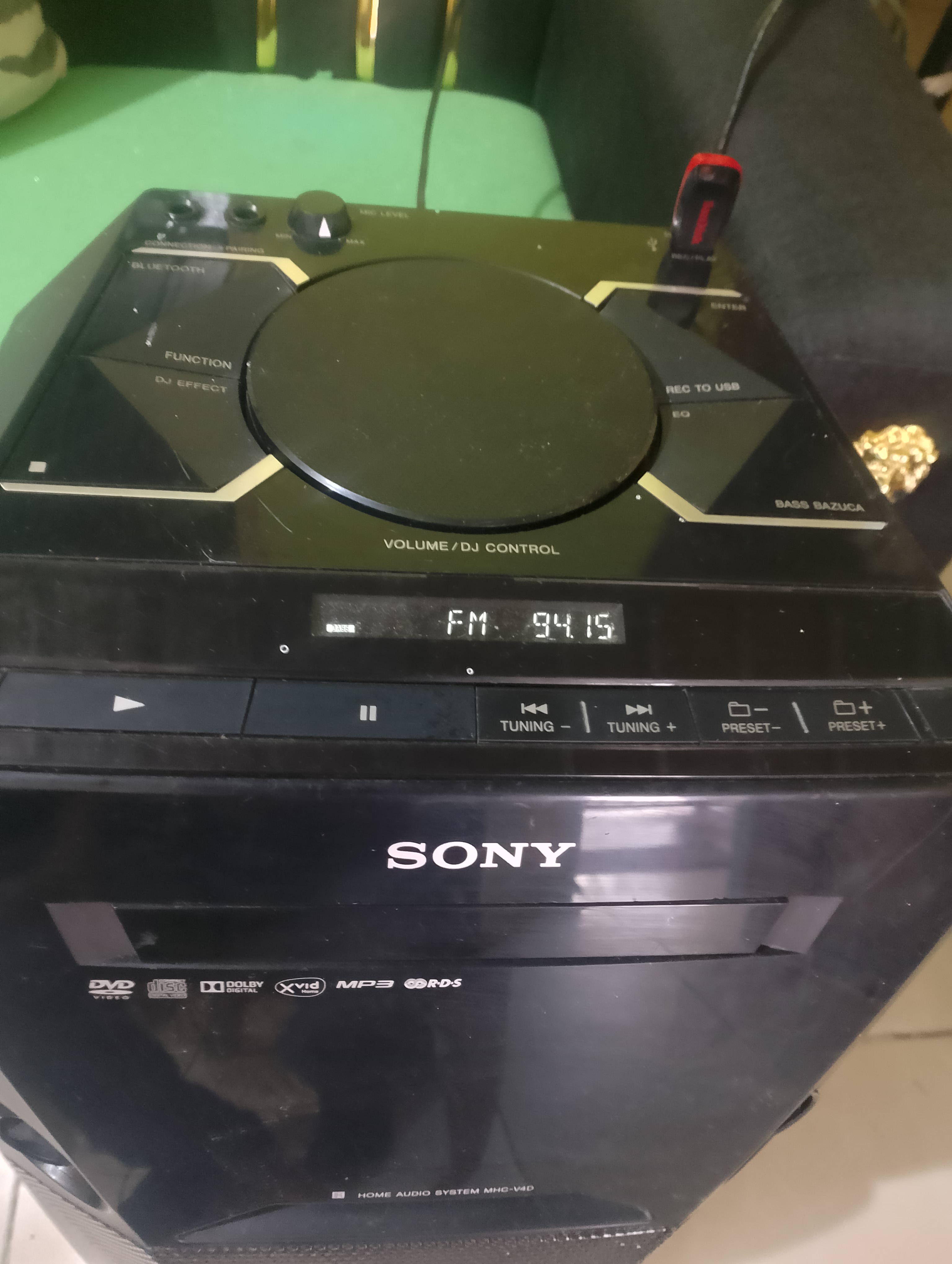 Torre de sonido Sony mhc v4d Foto 7318745-3.jpg