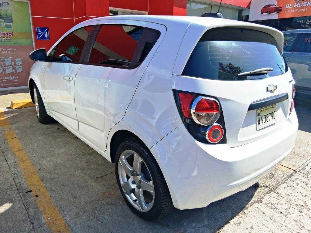 2015 Chevy Sonic Mecanico Hatchback Foto 7318970-6.jpg