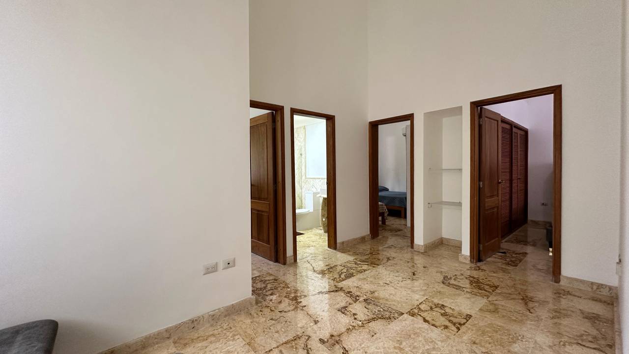 VILLA DÚPLEX AMUEBLADA EN VENTA – COSTA BRAVA PUNTA CANA VILLAGE  Foto 7319161-3.jpg