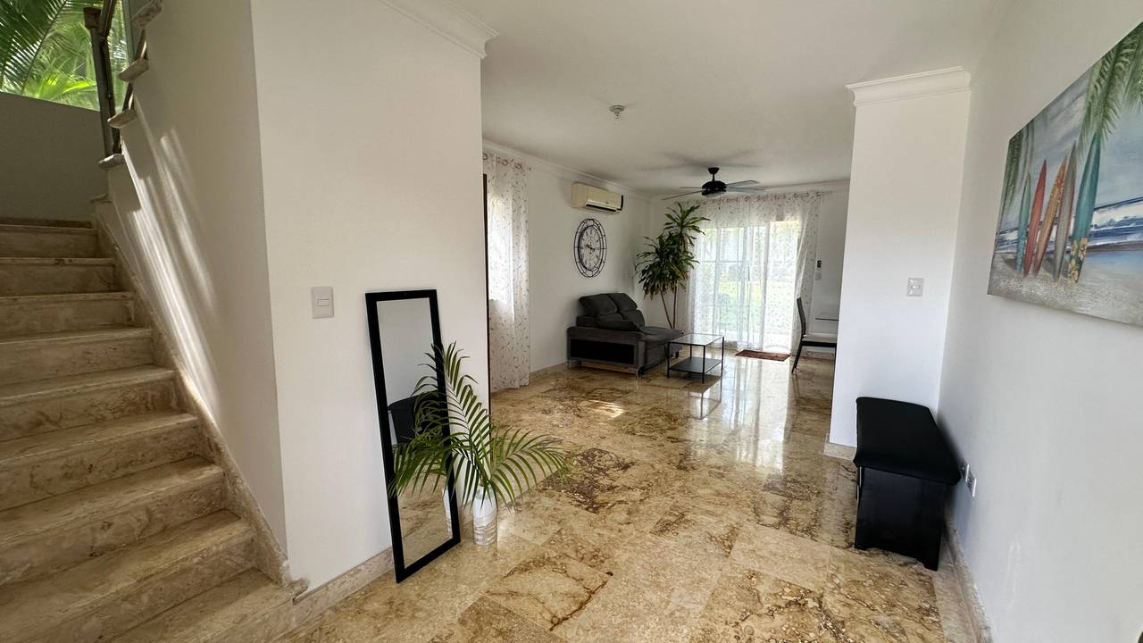 VILLA DÚPLEX AMUEBLADA EN VENTA – COSTA BRAVA PUNTA CANA VILLAGE  Foto 7319161-4.jpg