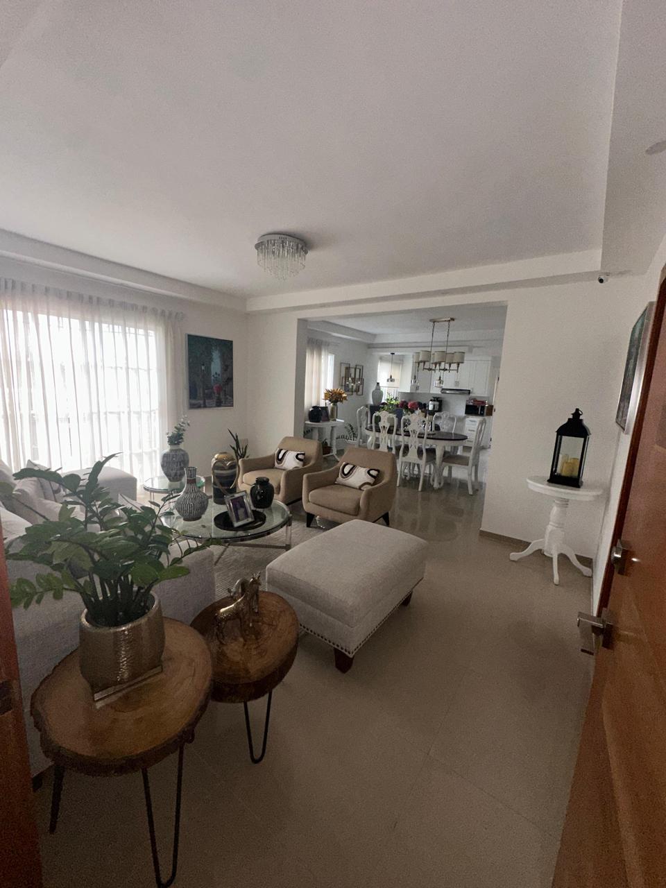 ???? VENTA – Apartamento 3er Piso en el Ensanche Ozama Foto 7319209-2.jpg