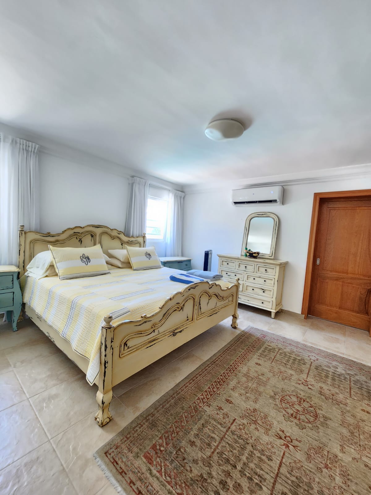 Villa Clásica  muy Amplia y excelentes condiciones de 1 Nivel con Vist Foto 7319332-7.jpg