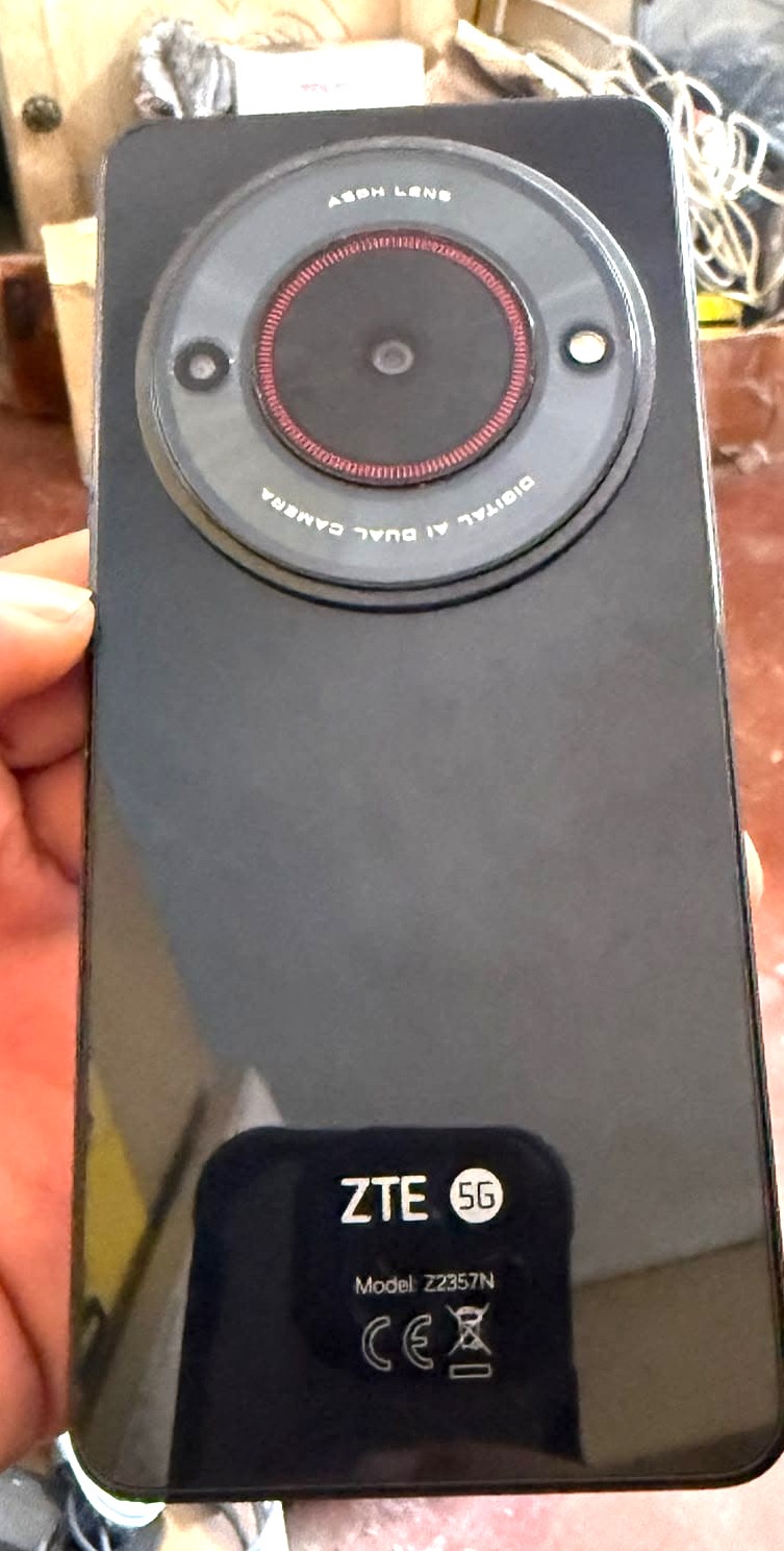  ZTE Blade A75 5G 128gb/4gb ram 50mp con IA exclusivo de altice Foto 7319447-2.jpg