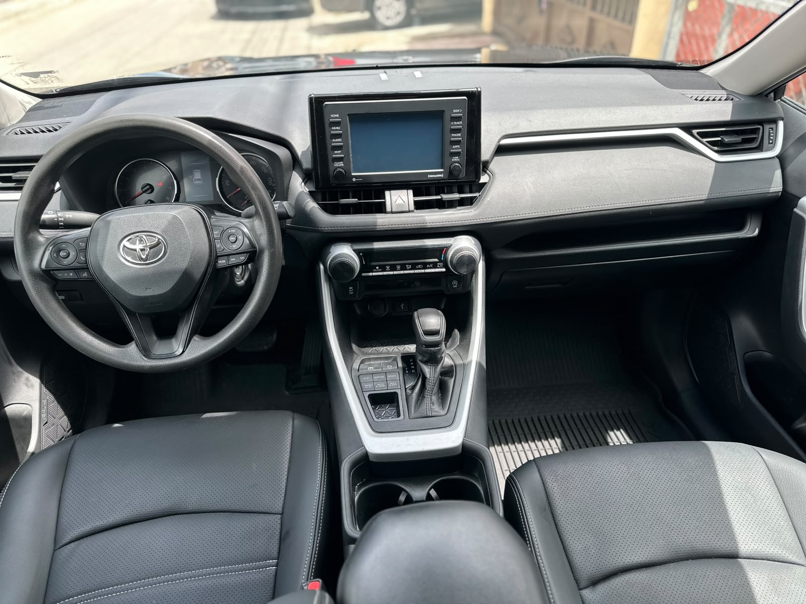 Toyota Rav4 LE PLUS 2021 Foto 7319452-6.jpg