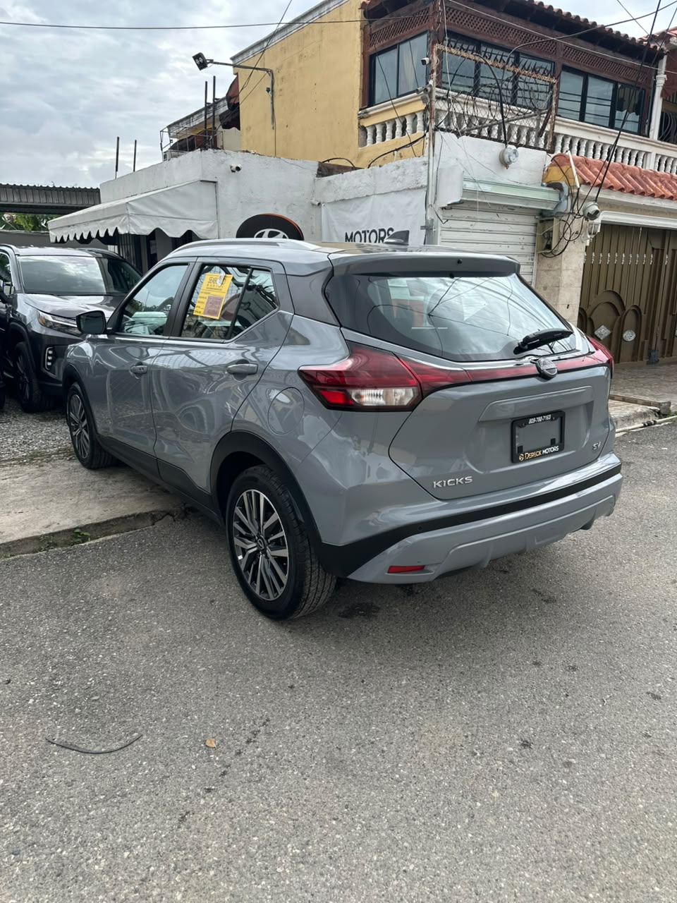Nissan Kicks 2023 Foto 7319456-4.jpg