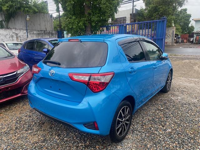 TOYOTA VITZ RECIEN IMPORTADO AÑO 2020 EXCELENTES CONDICIONES Foto 7319589-3.jpg