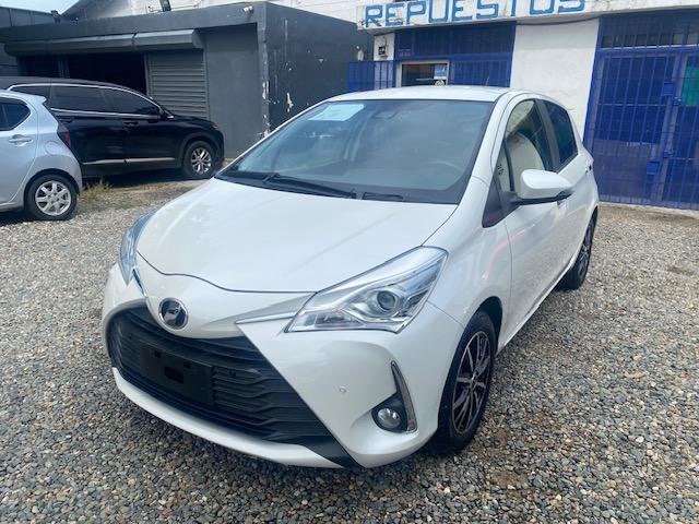 TOYOTA VITZ RECIEN IMPORTADO AÑO 2020 EXCELENTES CONDICIONES Foto 7319595-1.jpg