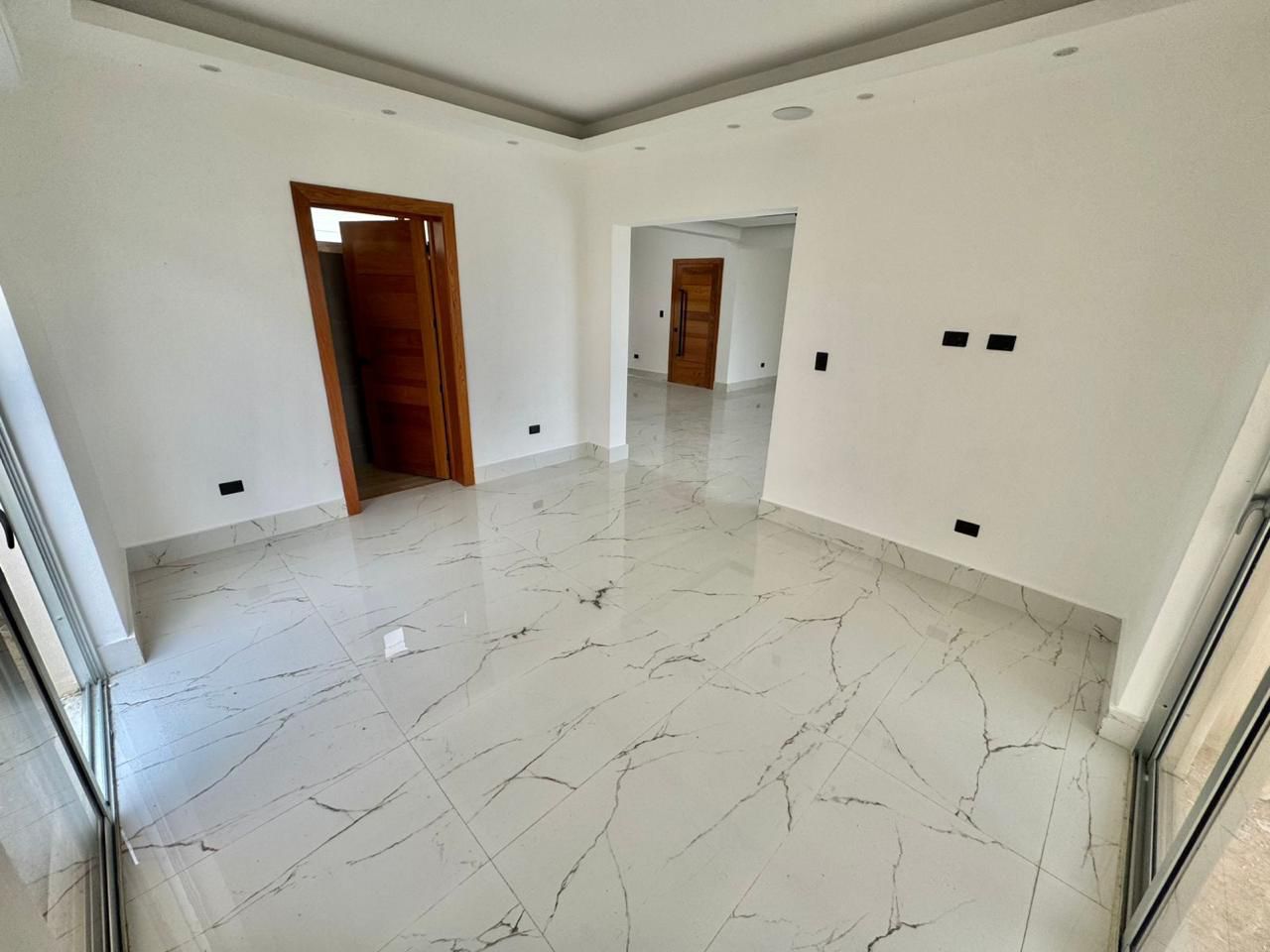 Casa Nueva en Venta COLINAS DEL OESTE RD35500000.00 Mantenimiento RD30 Foto 7319625-2.jpg