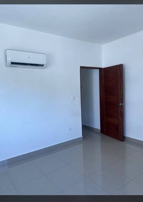 Apartamento en alquiler en exclusiva urbanización.  Foto 7319746-7.jpg