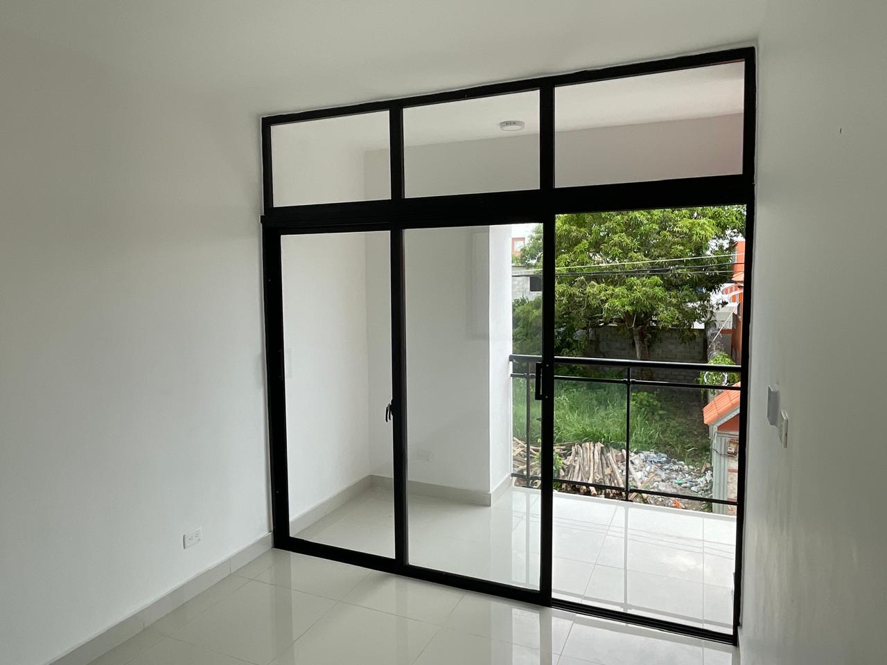 CASAS MODERNAS Y ESPACIOSAS EN BRISA ORIENTAL Foto 7319986-6.jpg