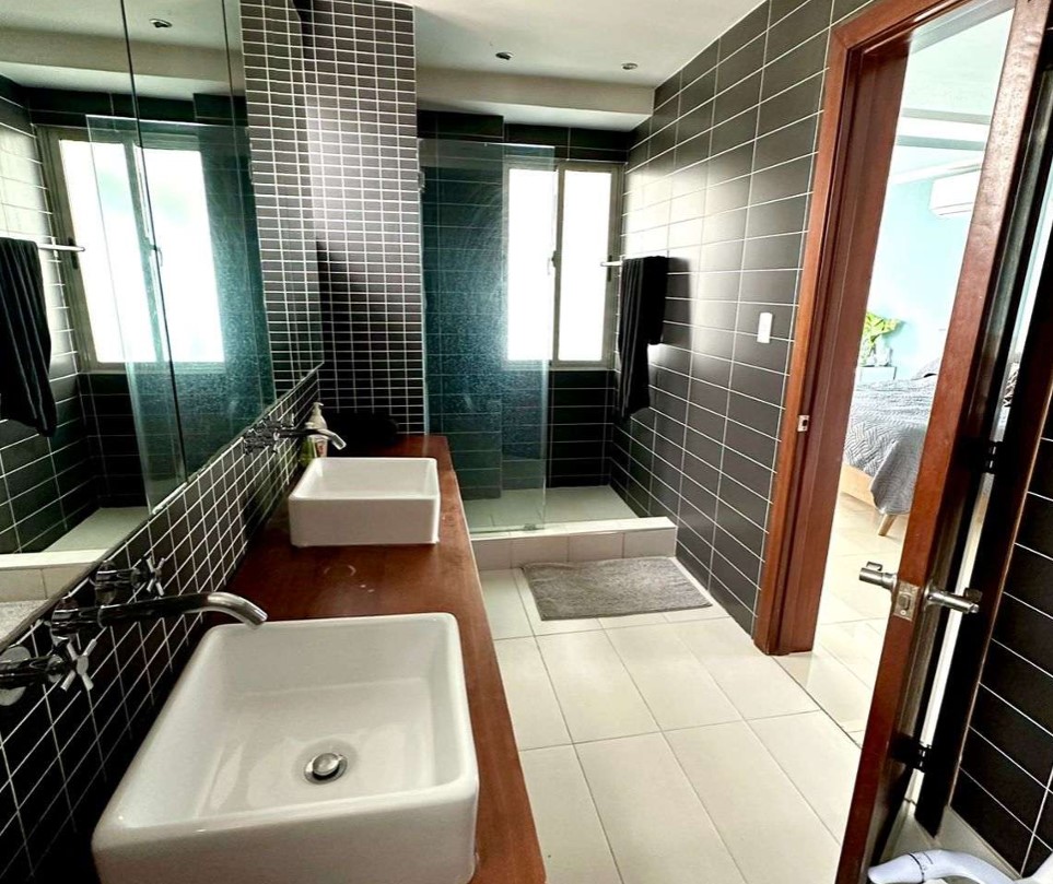 LUXURY 3-LEVEL PENTHOUSE FOR SALE AND RENT  ENSANCHE PARASO Foto 7320100-11.jpg