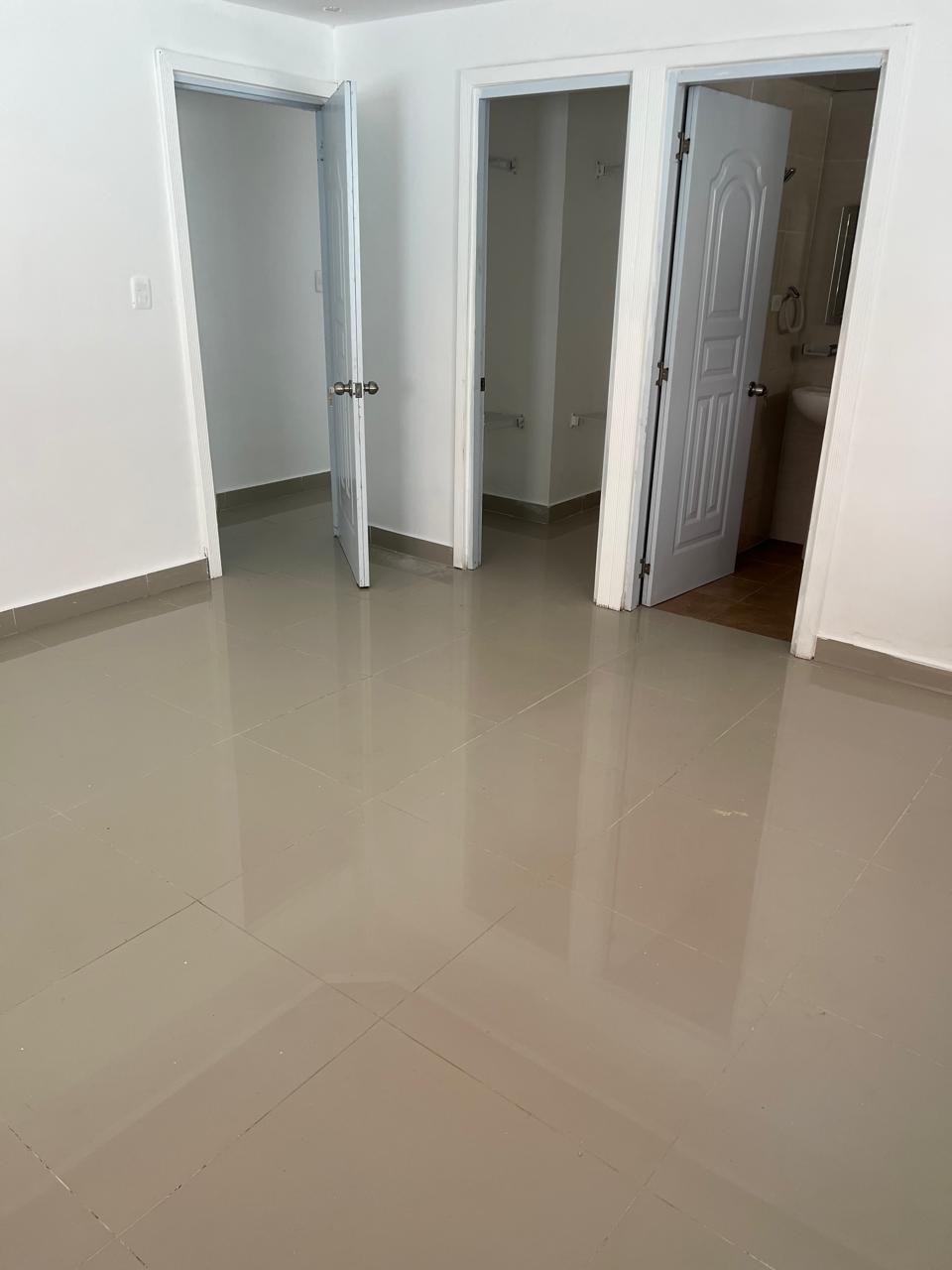 ALQUILO APARTAMENTO POR SAN ISIDRO Foto 7320147-5.jpg