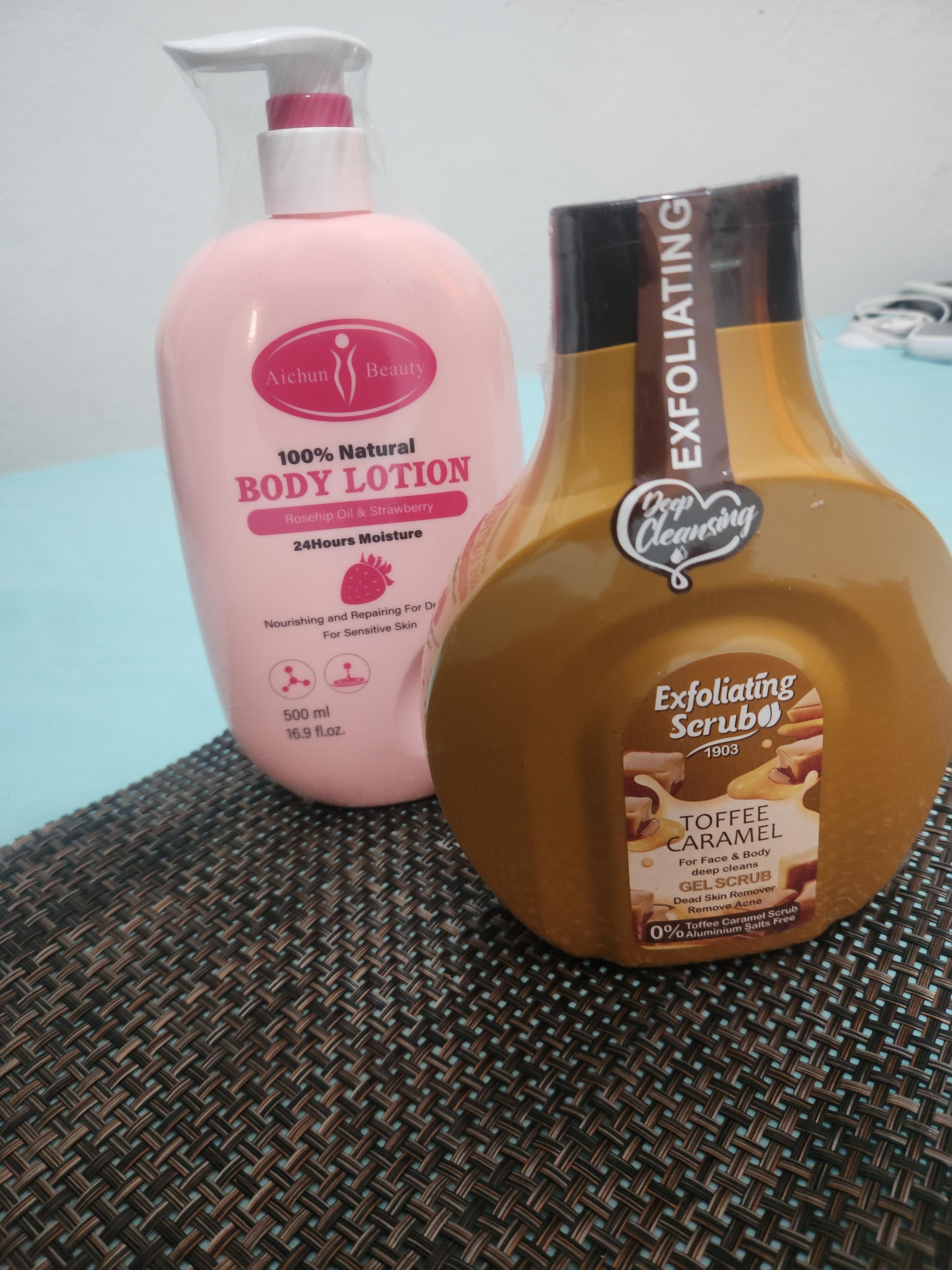Set de Crema y Scrub Foto 7320180-2.jpg