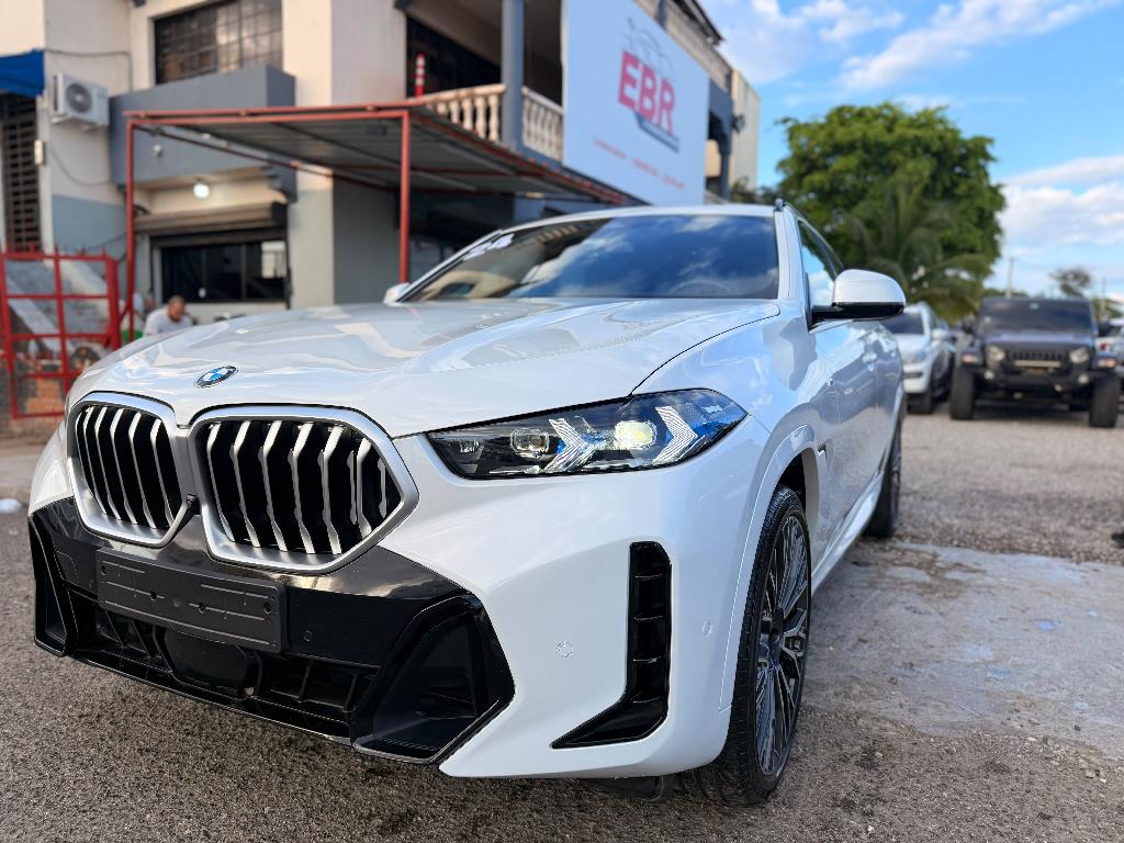 BMW X6 XDrive 40i M PKG 2024 Foto 7320380-2.jpg