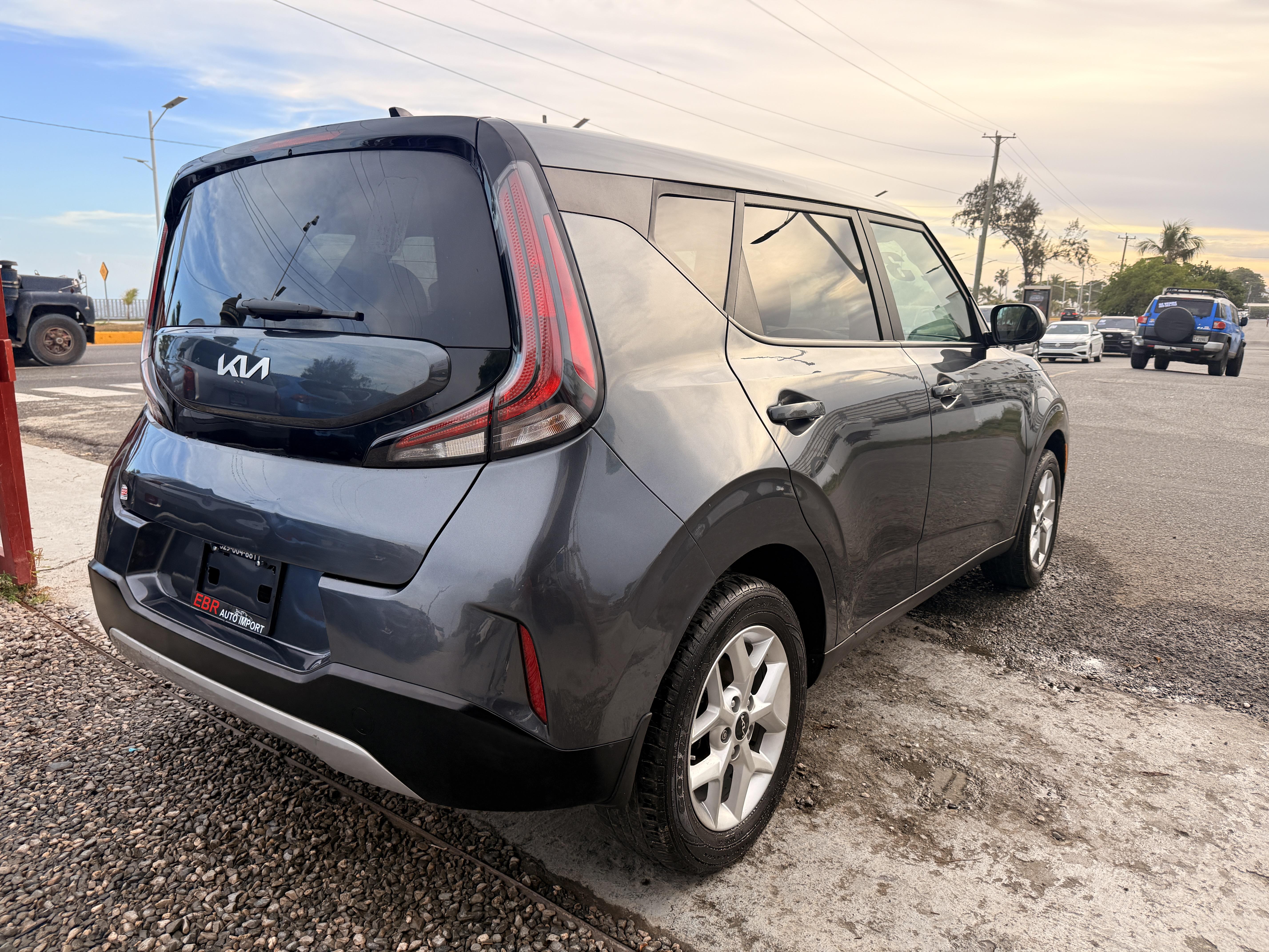 Kia Soul S 2023 Foto 7320385-3.jpg