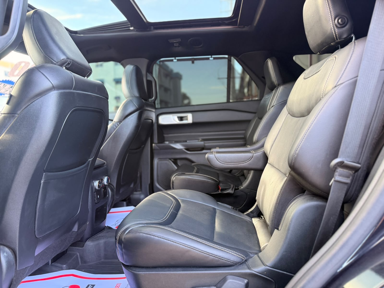 Ford Explorer ST 2020 Foto 7320397-7.jpg