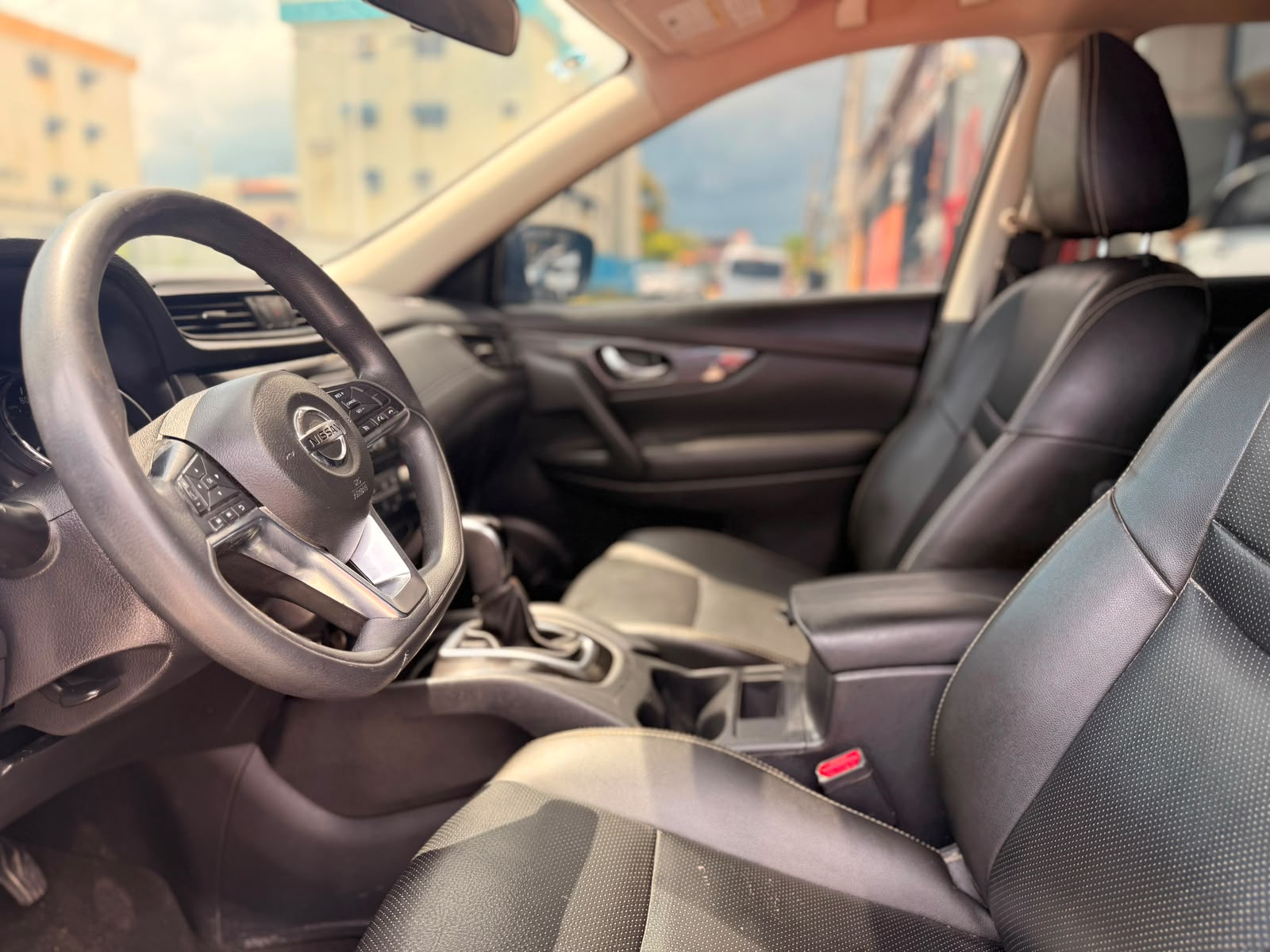 Nissan Rogue SV 2017 Foto 7320410-6.jpg