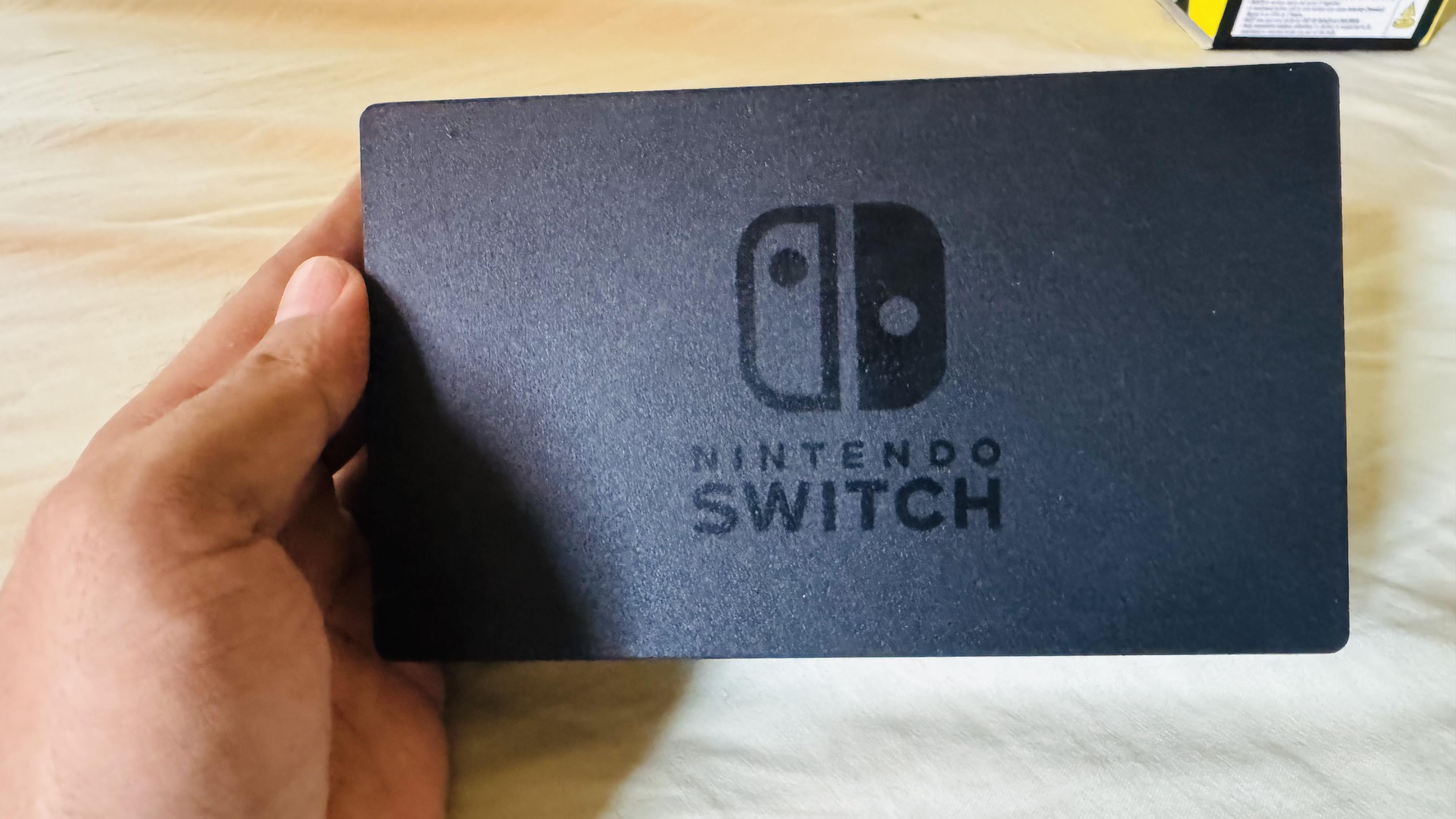 NINTENDO SWITCH V2 CON DOCK Foto 7320720-5.jpg