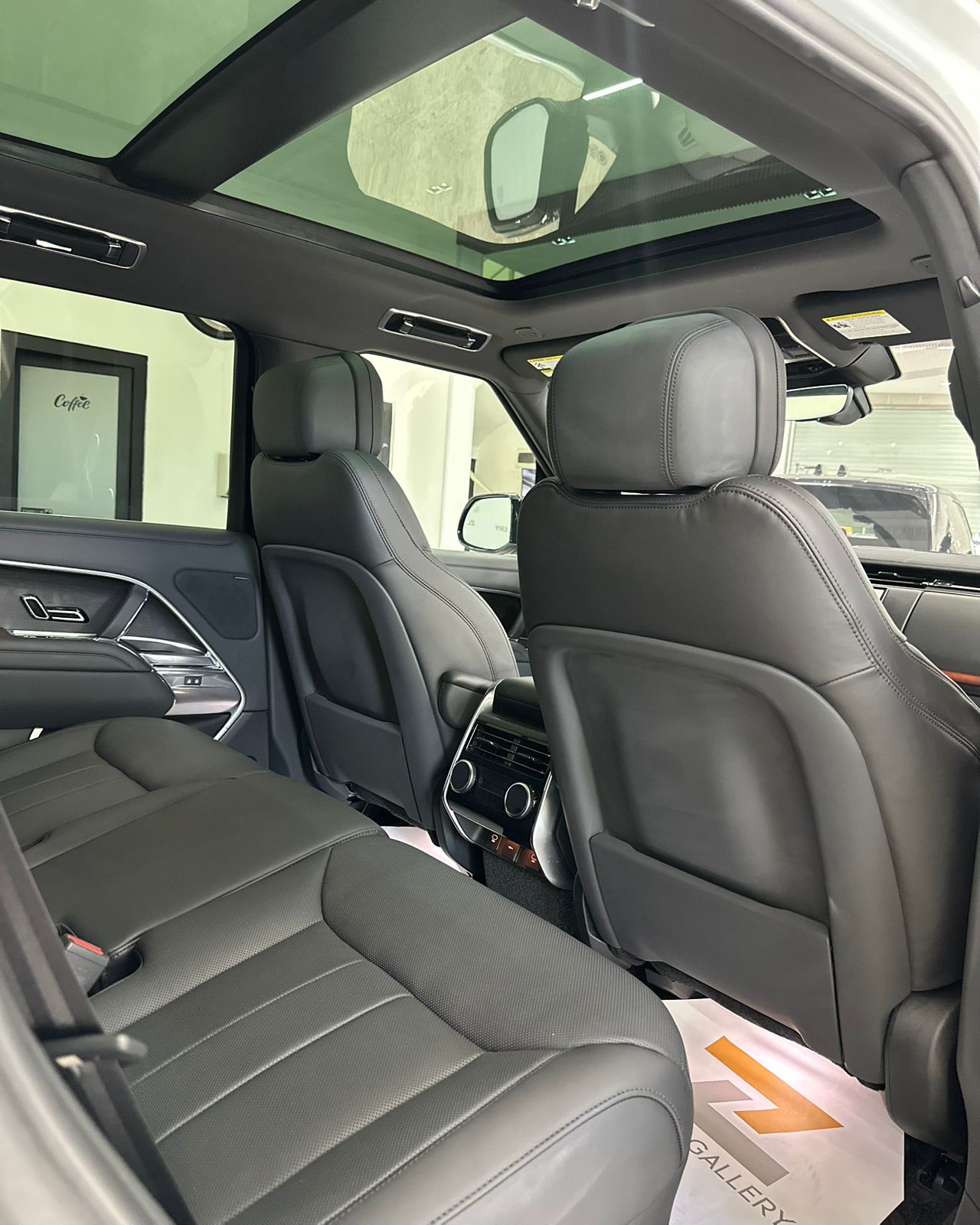 Range Rover Vogue 2023 Full  Foto 7320832-9.jpg