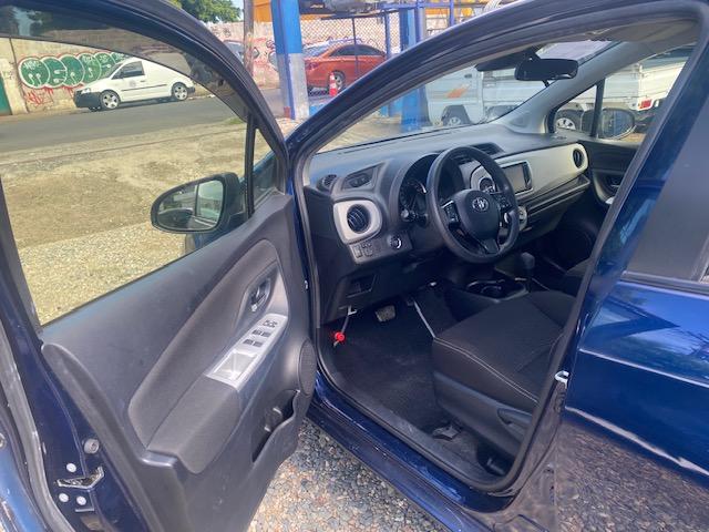 TOYOTA VITZ RECIEN IMPORTADO AÑO 2020 EXCELENTES CONDICIONES Foto 7320928-5.jpg