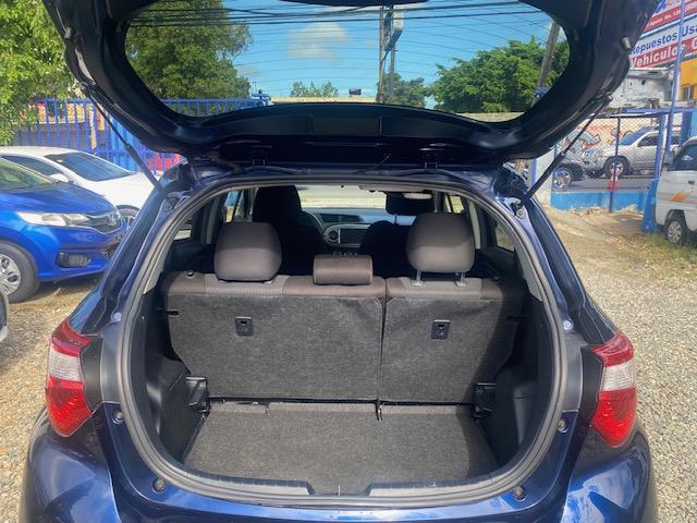TOYOTA VITZ RECIEN IMPORTADO AÑO 2020 EXCELENTES CONDICIONES Foto 7320928-7.jpg
