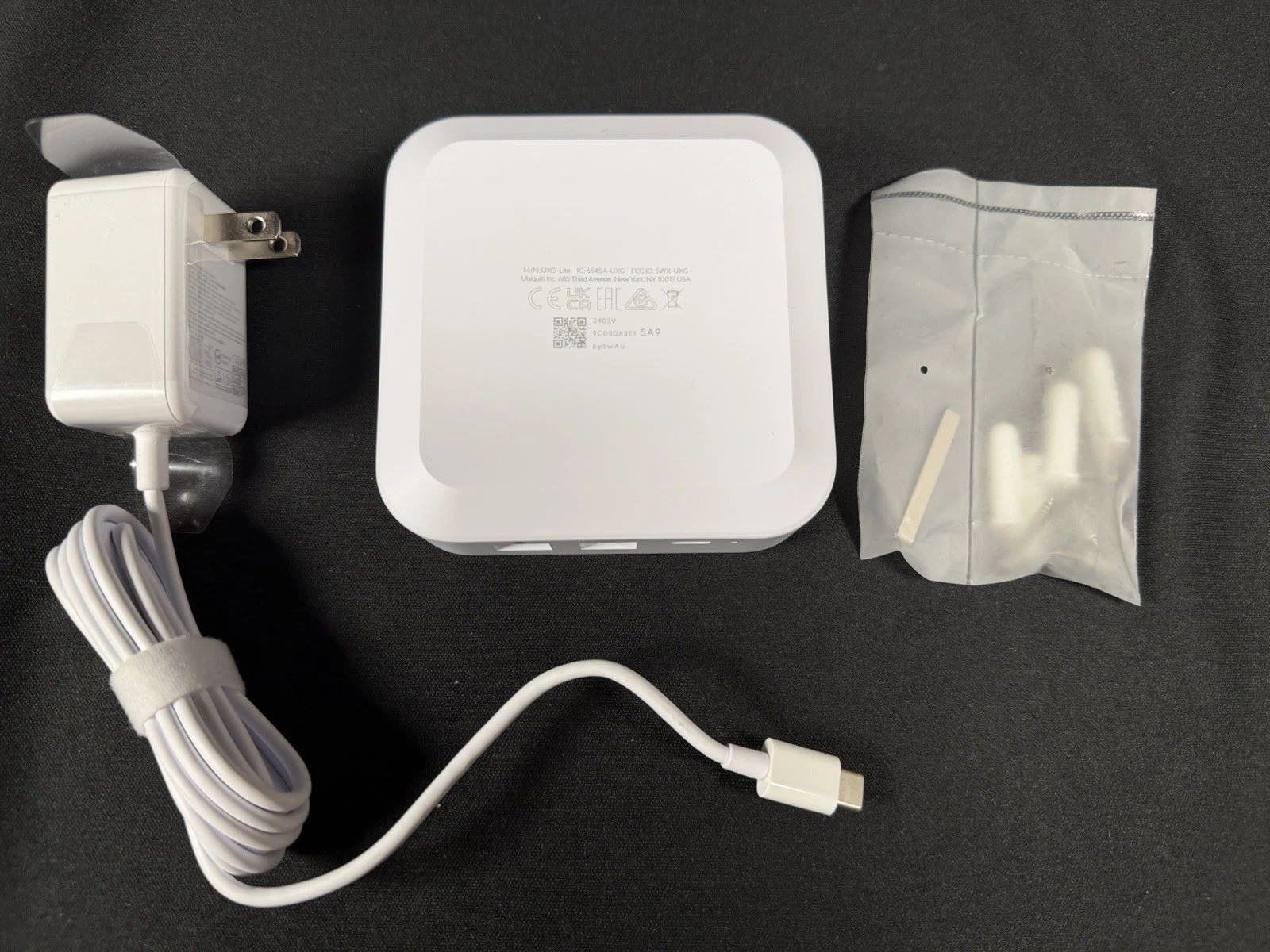 Ubiquiti UXG-Lite Gateway Lite  Foto 7320996-2.jpg