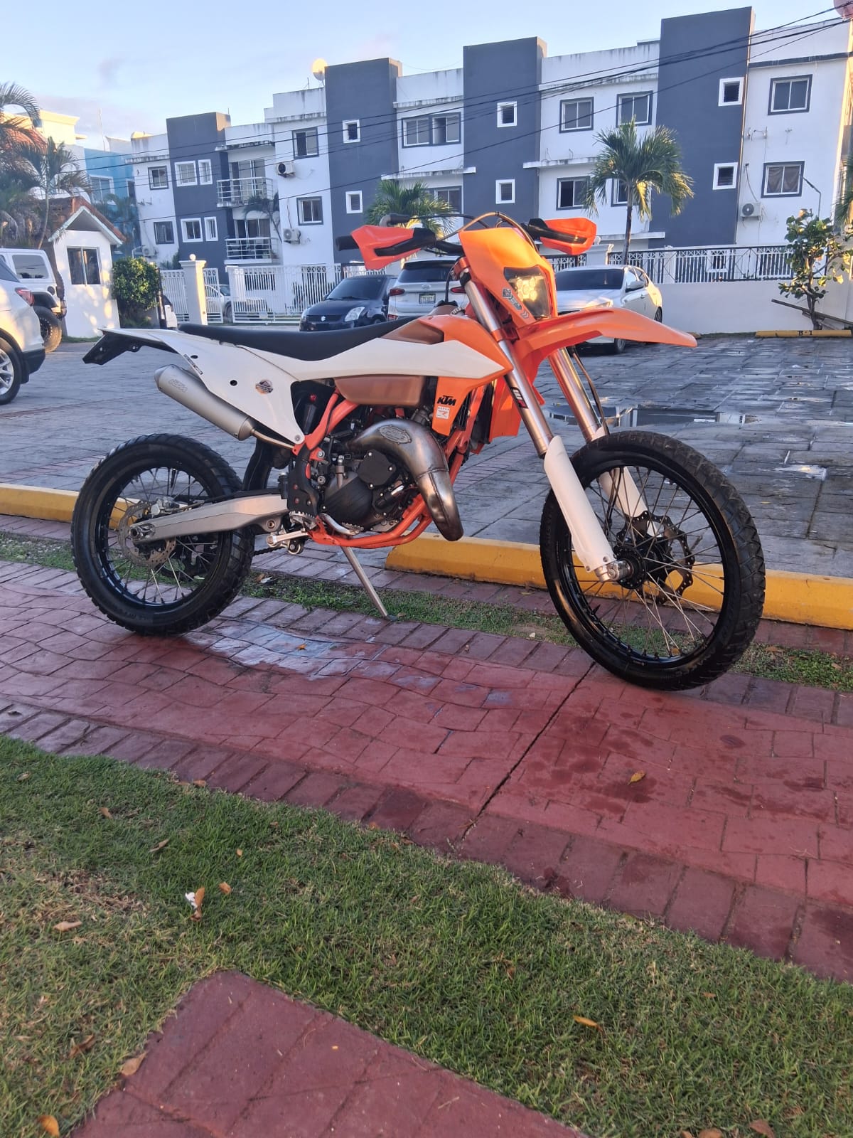 Motocross 4k 2023 en La Altagracia Foto 7321023-4.jpg