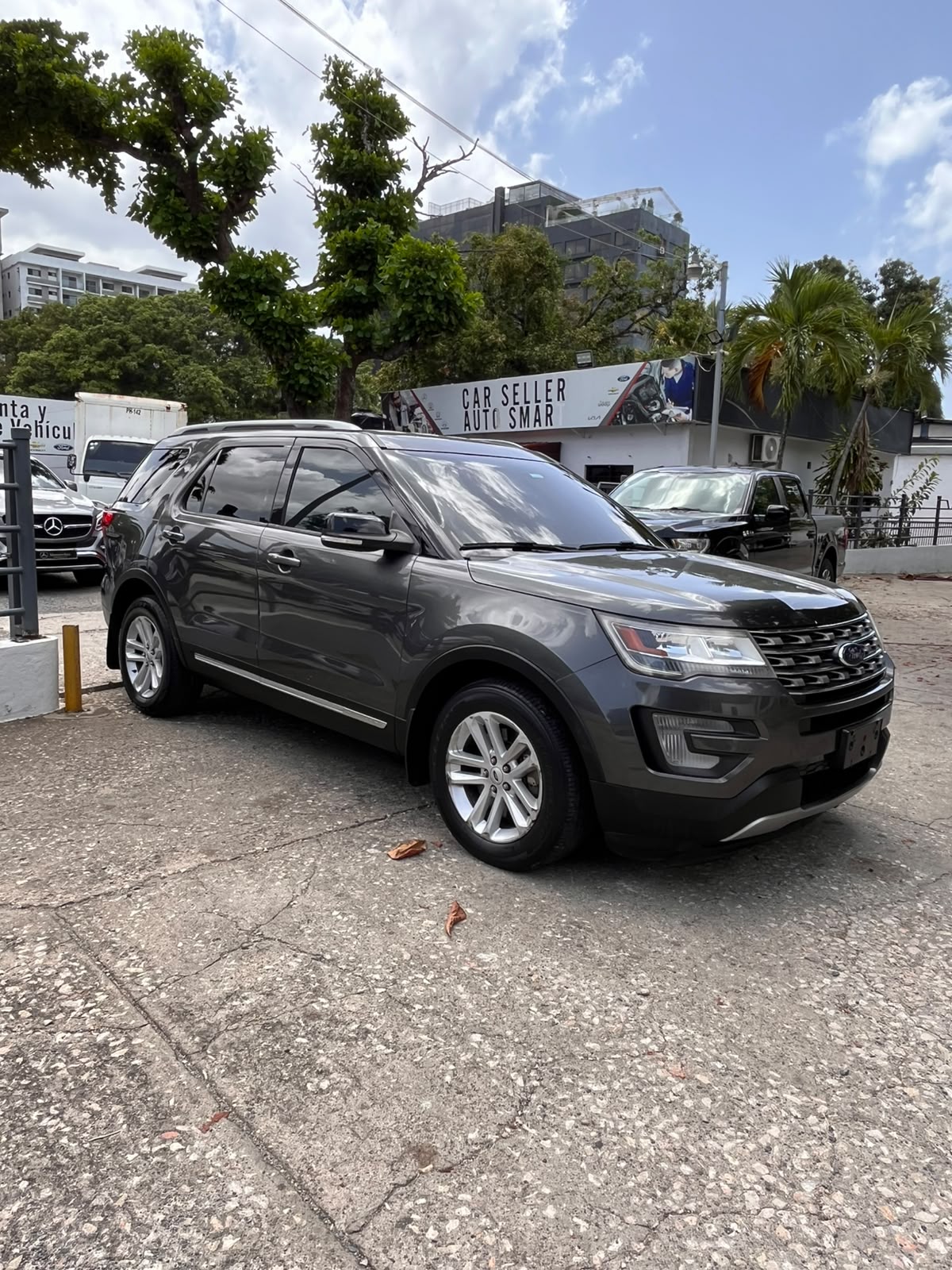 Ford Explorer XLT 2017 Foto 7321029-2.jpg