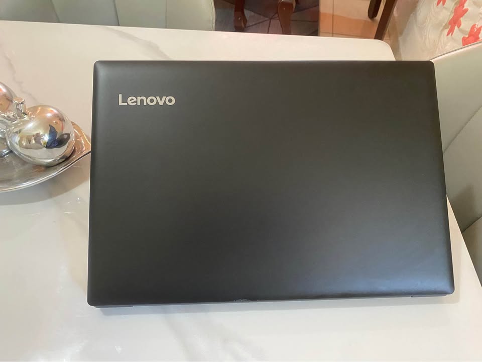 ???? LENOVO IDEAPAD 330-15ICH — COMO NUEVA Foto 7321273-1.jpg