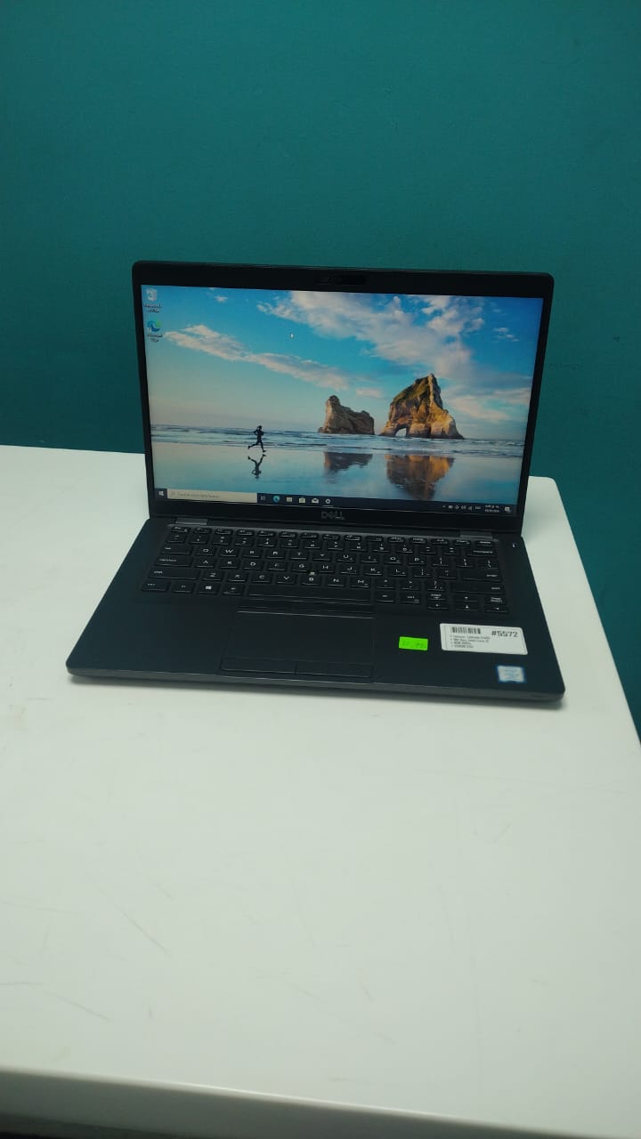 Lenovo Latitude 5400  8th Gen Intel core i5 8GB  DDR4/ 256 GB SSD Foto 7321294-1.jpg