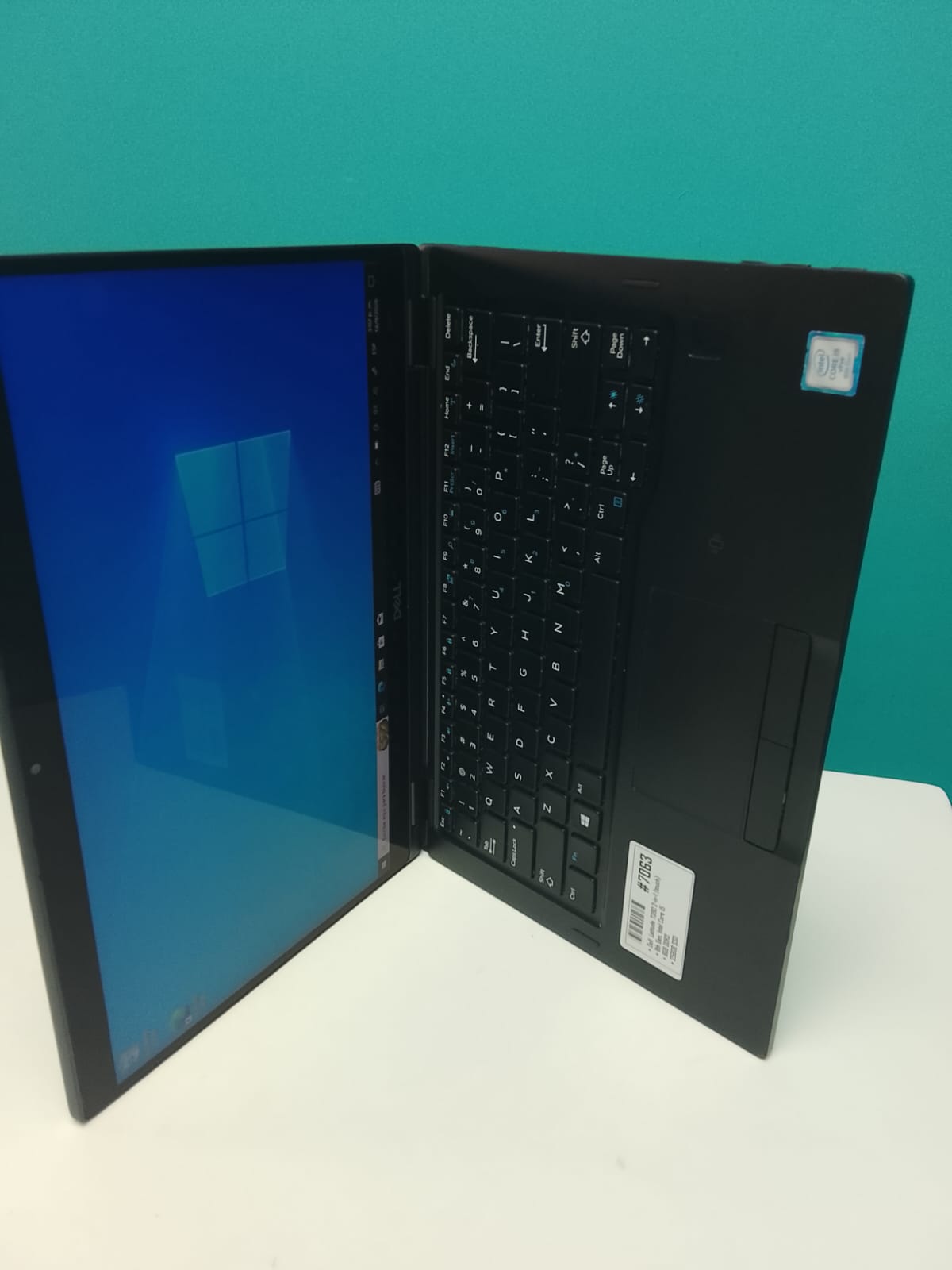 Dell Latitude 7390 2-in1 touch 8th Gen Intel core i5 8GB 256 SSD  Foto 7321298-2.jpg